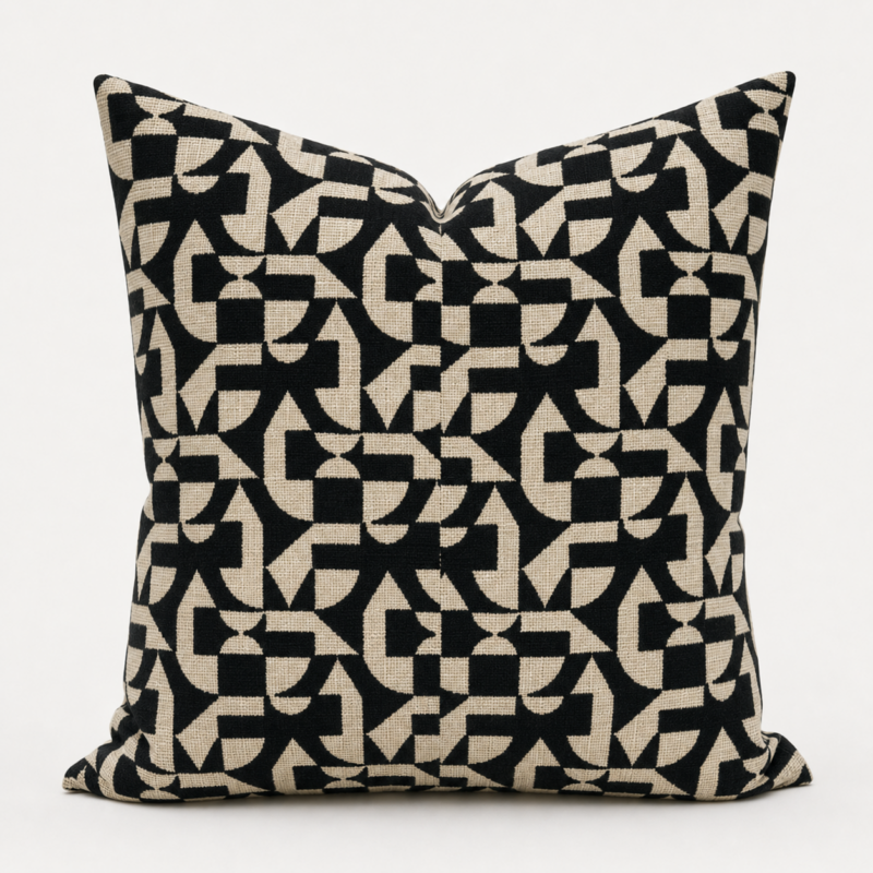 SCATTER CUSHION 550 x 550 LONATO 15