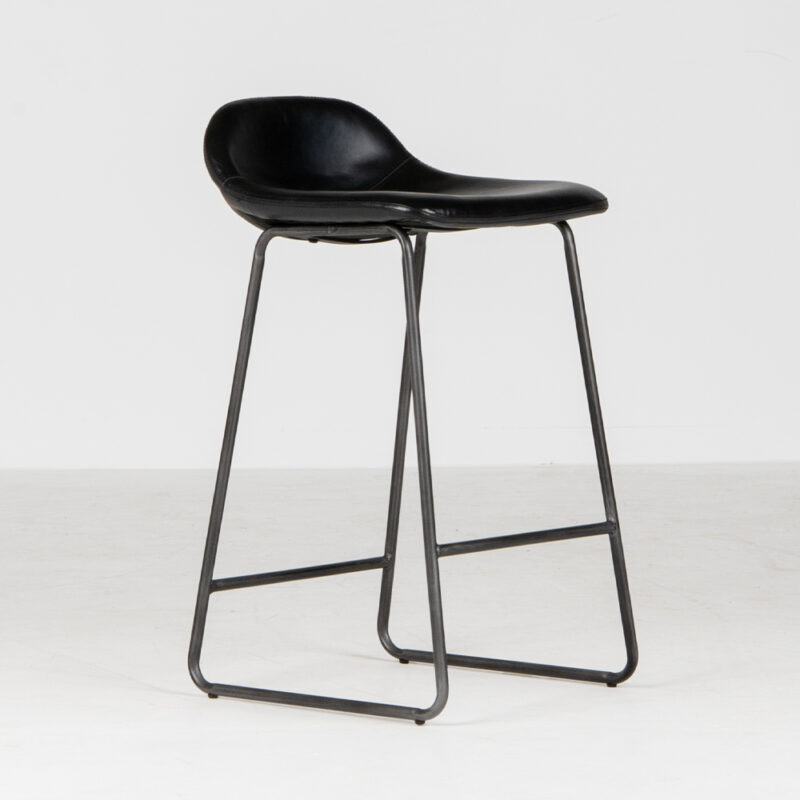 Amelia Barstool