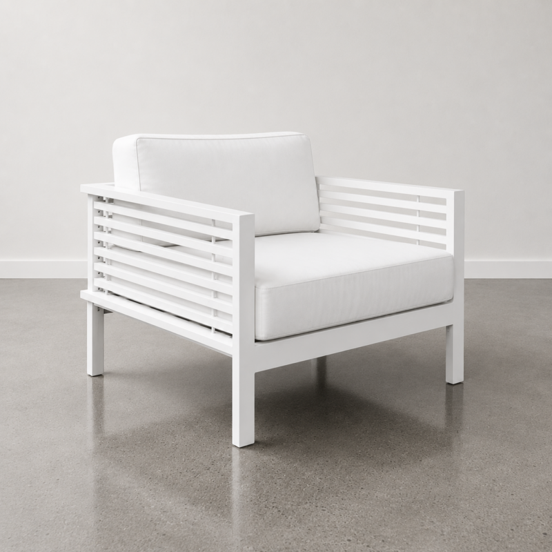 Breeze Outdoor Lounge Chair (White)