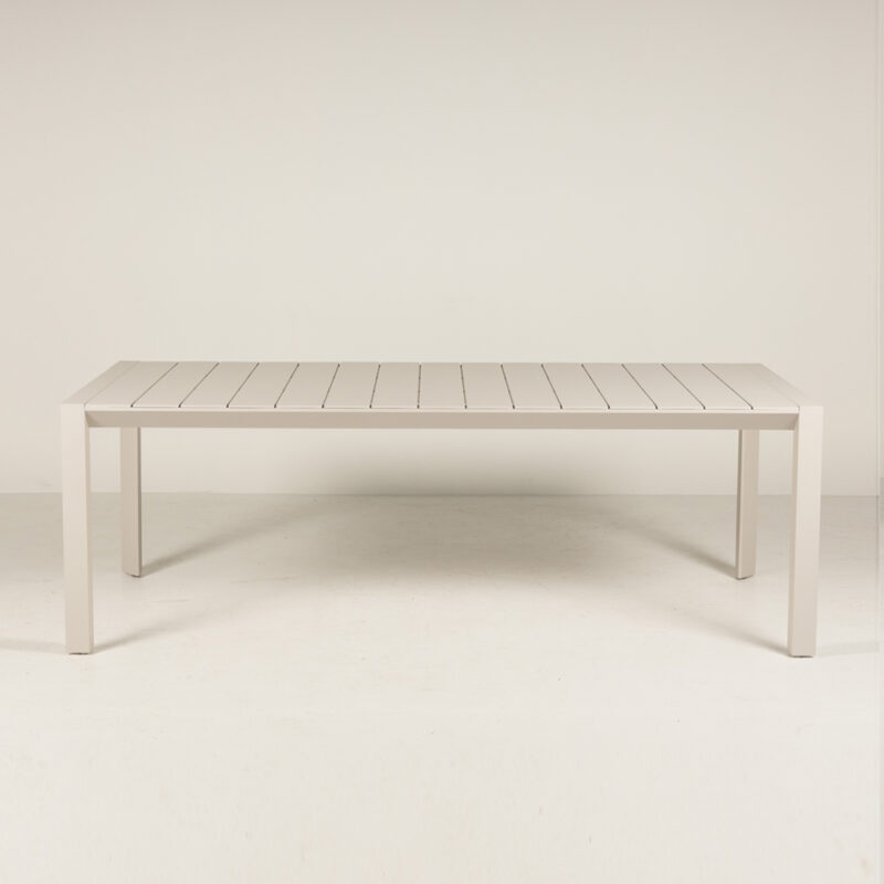 Bronte Outdoor dining table