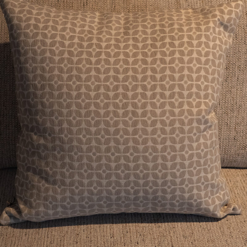 SCATTER CUSHION