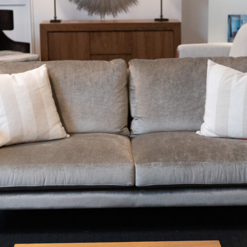 MILAN 2.5 SEATER SOFA MOKUM VINTAGE DEUX