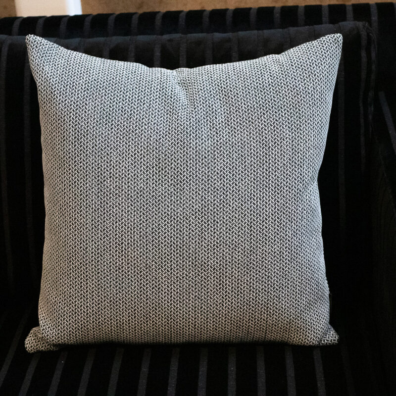 SCATTER CUSHION