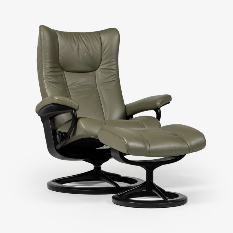 Wing Lounge chair