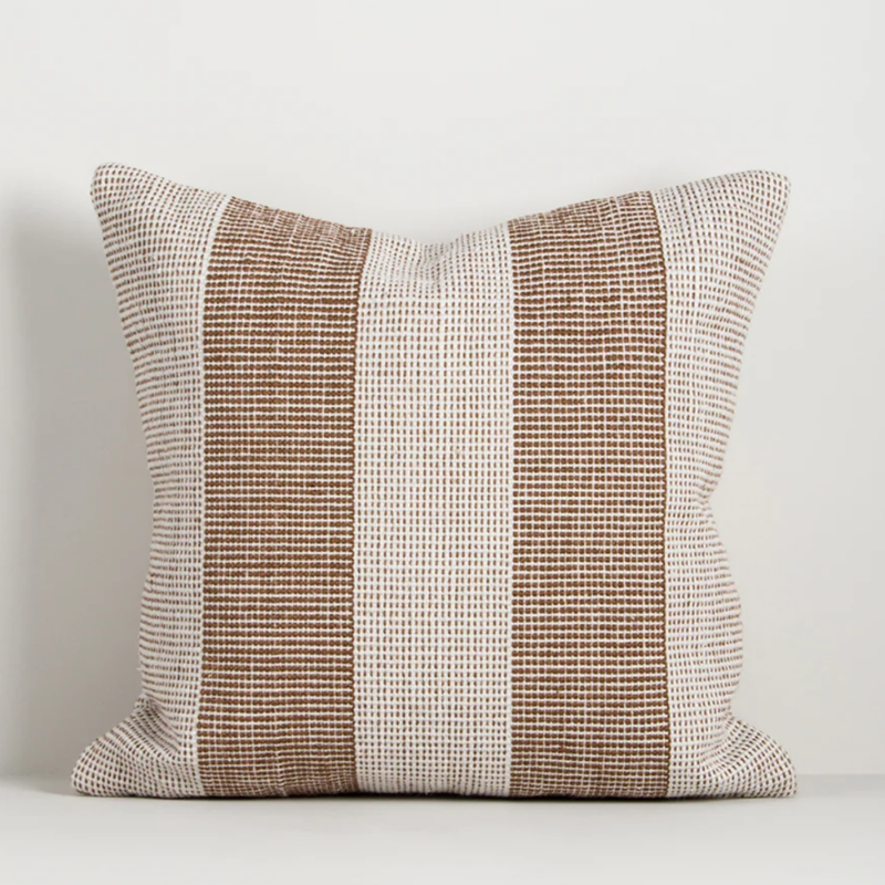 TIDE CUSHION 500 X 500 TOBACCO