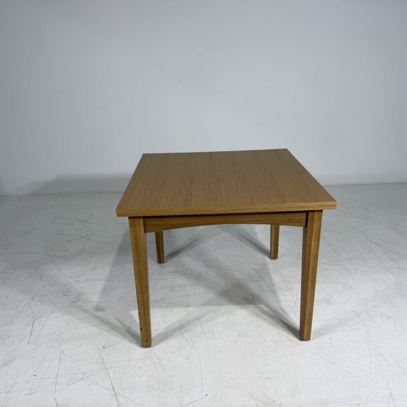 TASMAN DINING TABLE