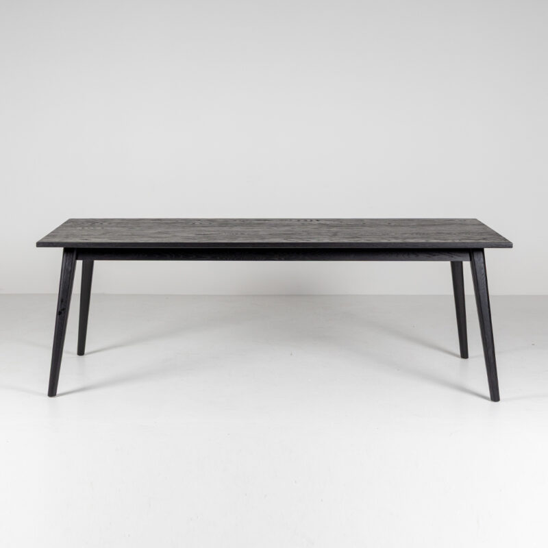 Verso Dining Table