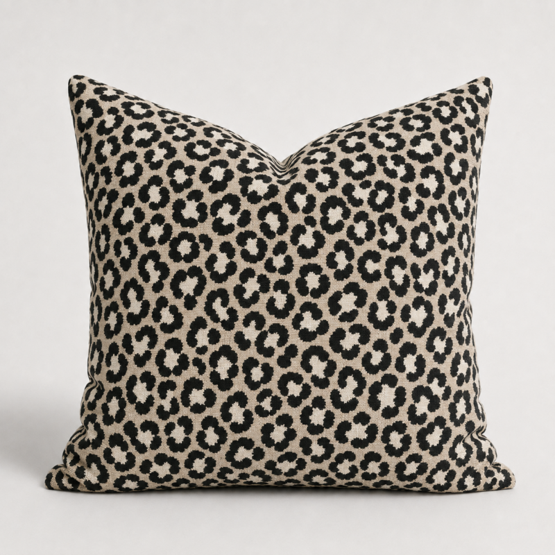SCATTER CUSHION 550 x 550 FELIN 60