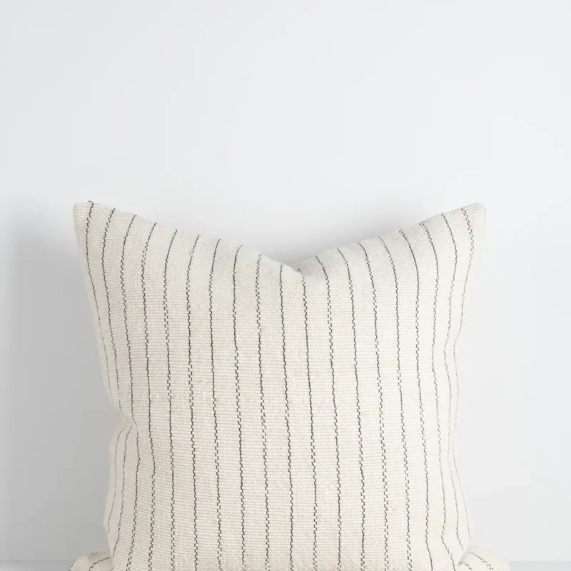 HOKKAIDO CUSHION MILK 550 X 550