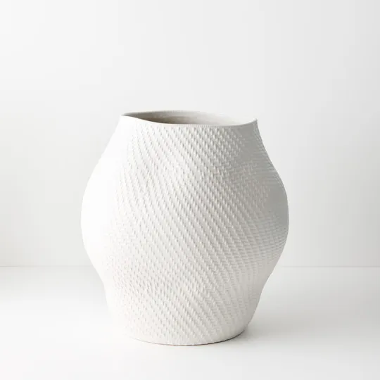 Kalena Decorative Pot