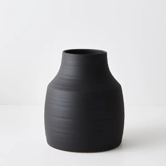 Malucca Decorative Pot Black Medium
