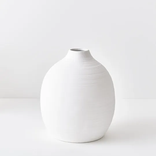 Runiki Decorative Pot